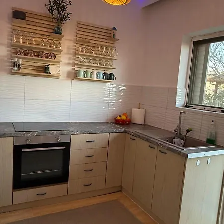 Strandhaus Am Olymp Néa Meságkala
