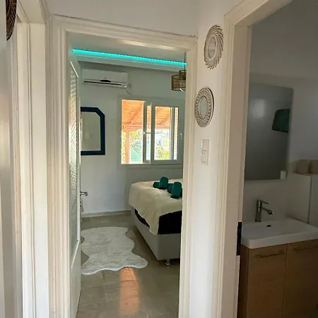Casa de Férias Strandhaus Am Olymp Néa Meságkala
